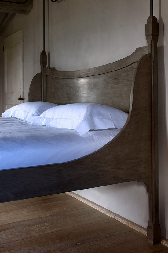 The bone bed details