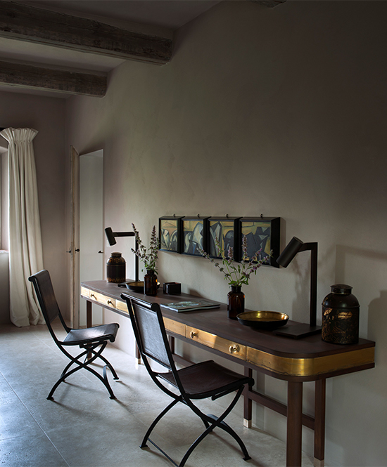 The long side table preview 2