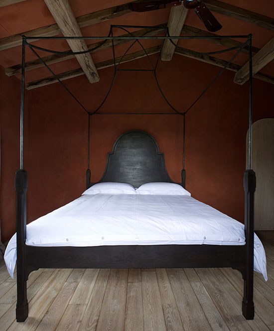 The puritane baroque bed preview 2