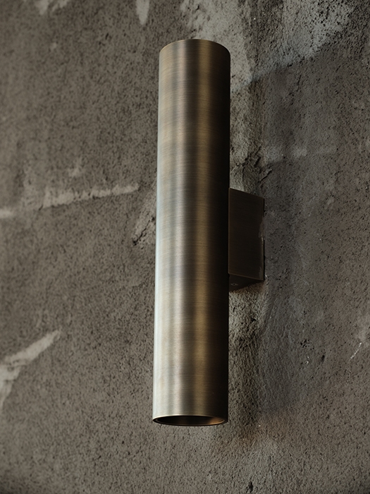 The wall lamp horizontal 2 03 11 2020