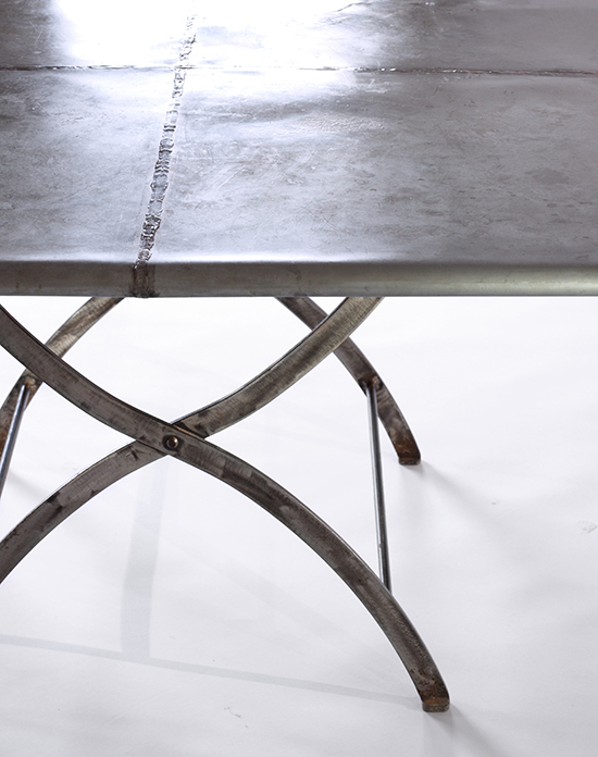 The zink garden table details